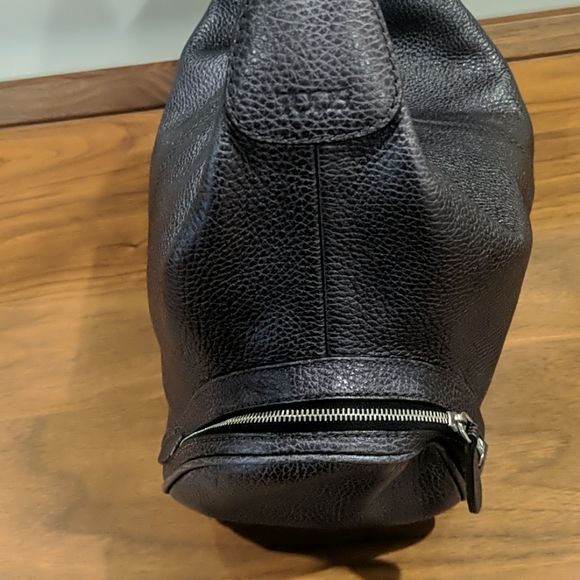 Tod's gunmetal leather shoulder bag - like new! - Picture 3 of 4